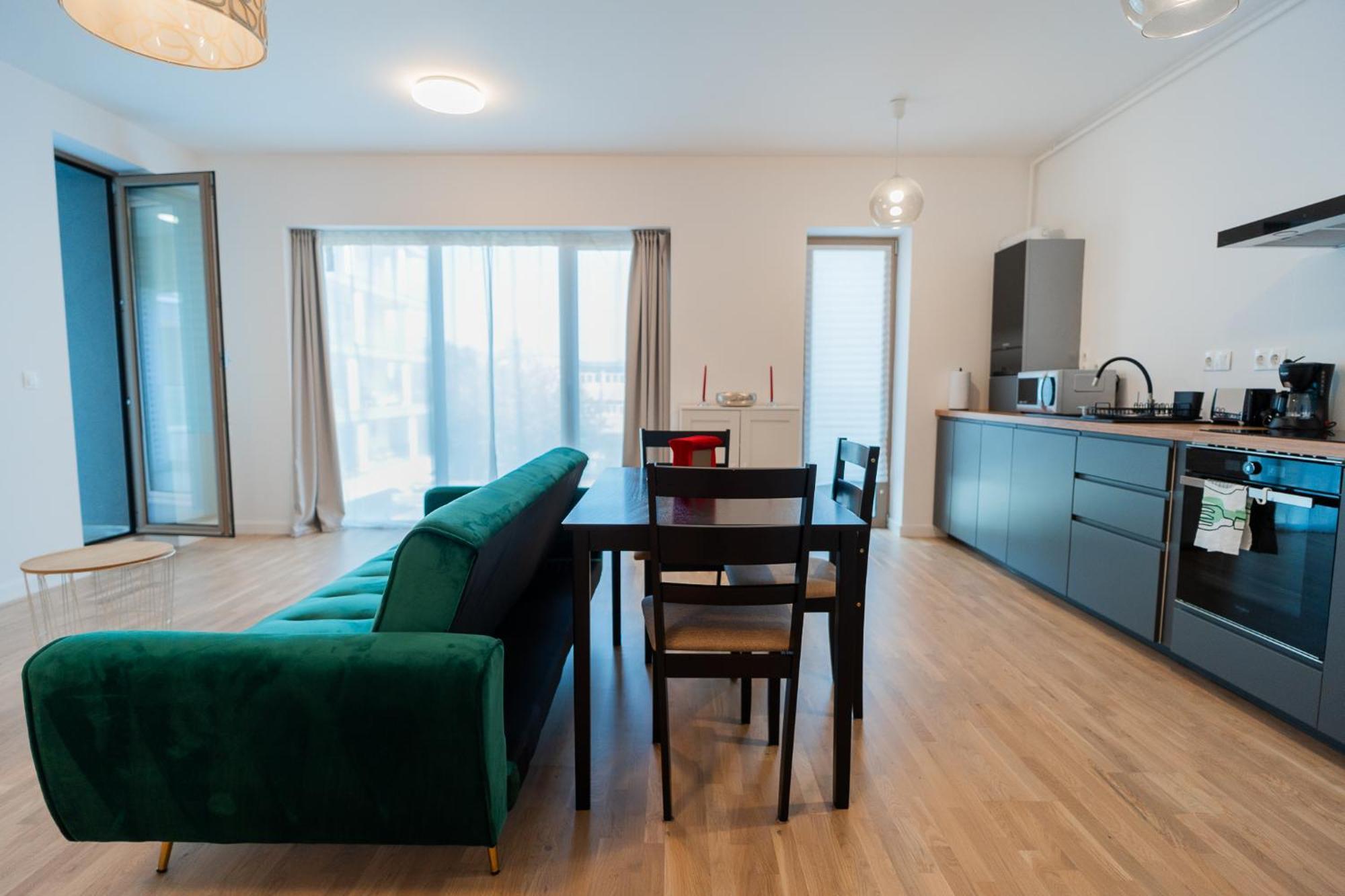Lagoon Park Apartments With Beach View Букурещ Екстериор снимка