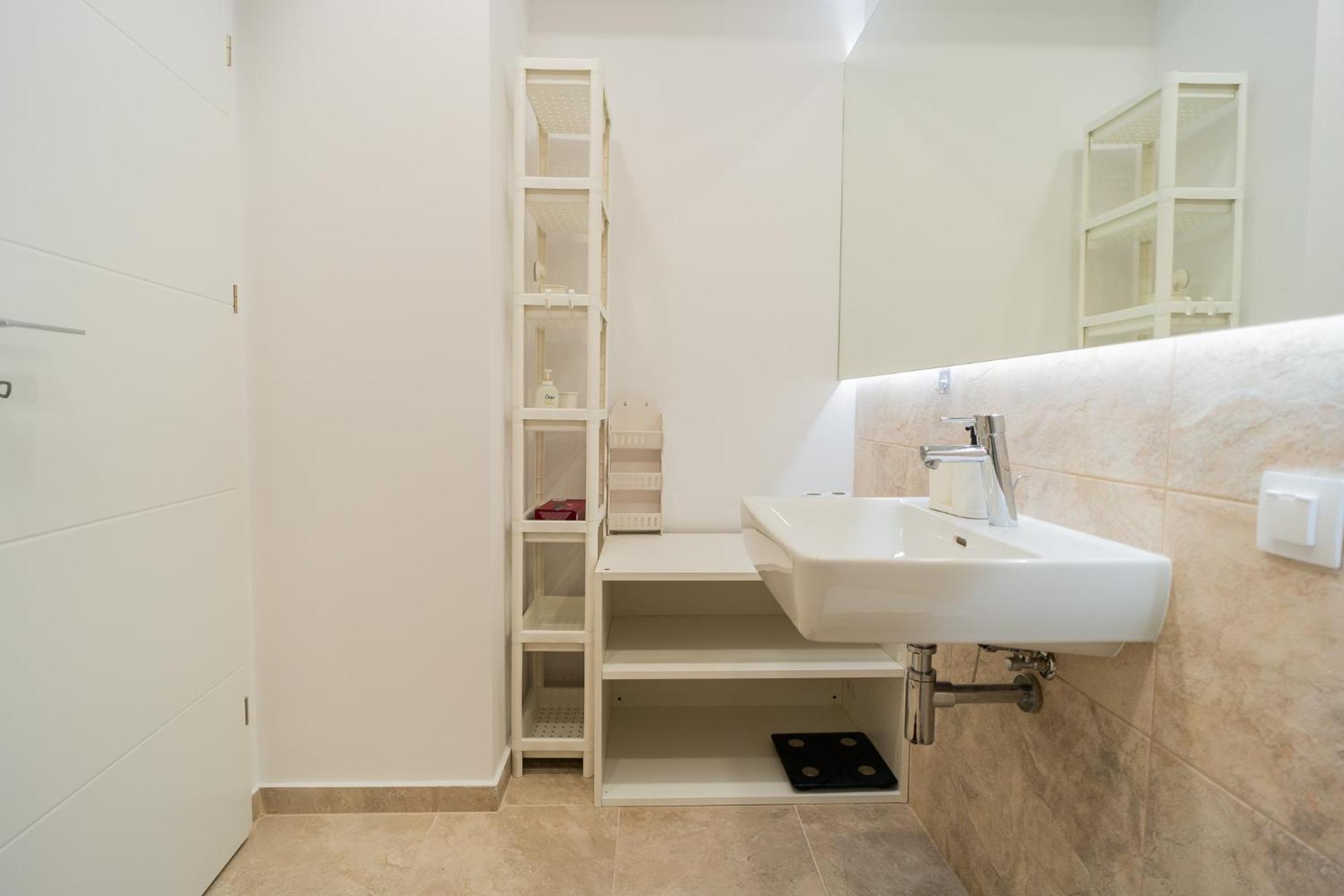 Lagoon Park Apartments With Beach View Букурещ Екстериор снимка