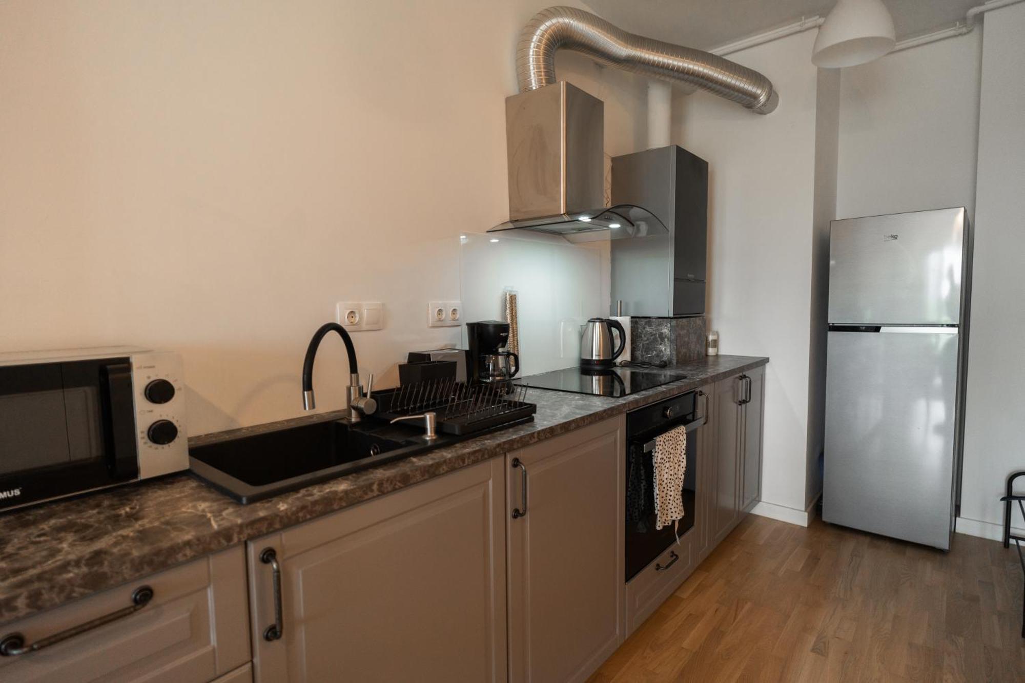 Lagoon Park Apartments With Beach View Букурещ Екстериор снимка