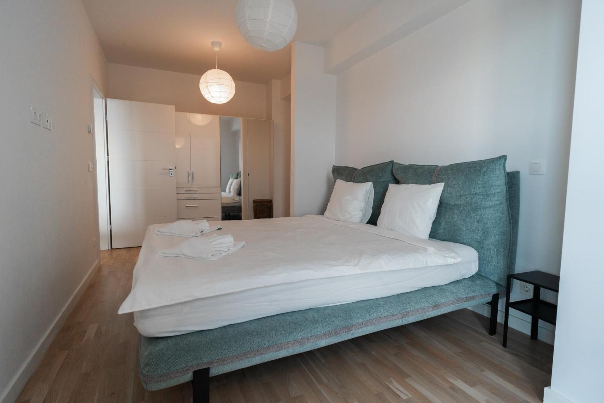 Lagoon Park Apartments With Beach View Букурещ Екстериор снимка