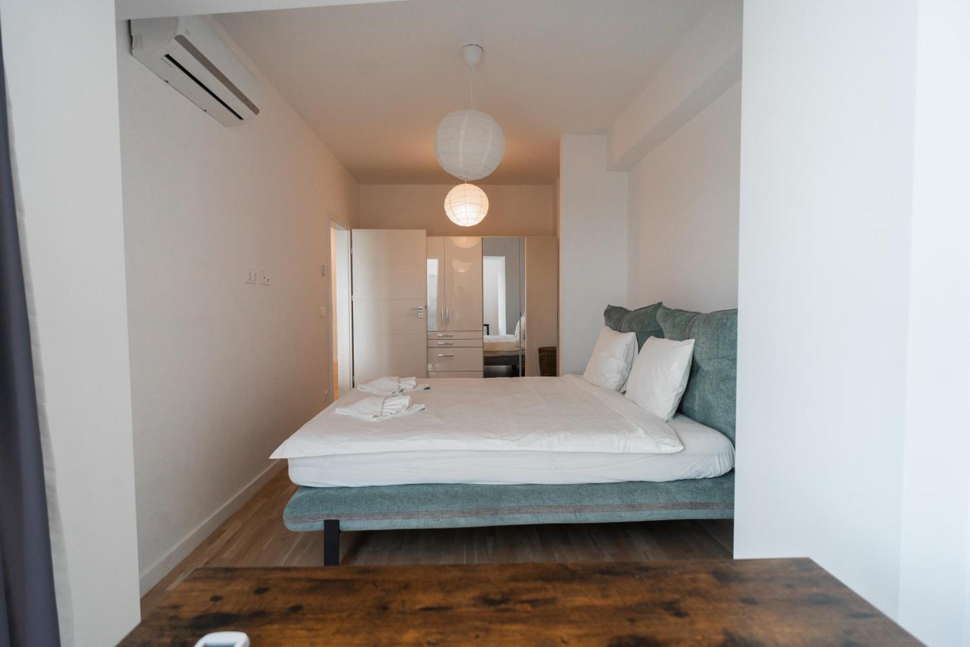 Lagoon Park Apartments With Beach View Букурещ Екстериор снимка